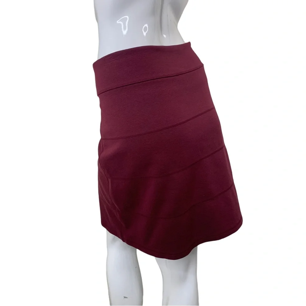 ATHLETA deep red maroon burgundy sport skirt striped solid casual stretchy sz M - Picture 6 of 17